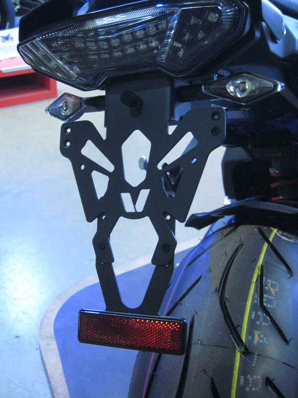 V Placa de peças Placa de placa Black Yamaha MT-09/MT-10 C8-PY020