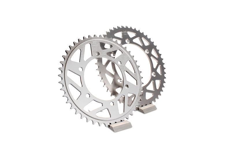 AFAM Steel Standard Rear Sprocket 14205 - 428, robust bakdrev i stål för Husqvarna TE 125. Perfekt reservdel för optimal kraftöverföring.