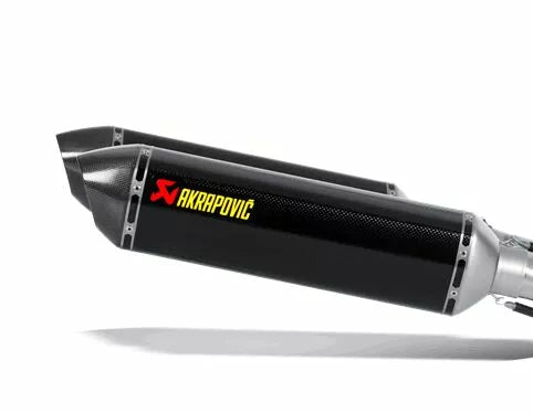 Substituição do silenciador Akrapovic CF M-R01702CL