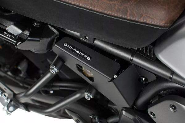 Conjunto de guarda do reservatório de freio SW-MOTECH SCT.06.642.10000/B