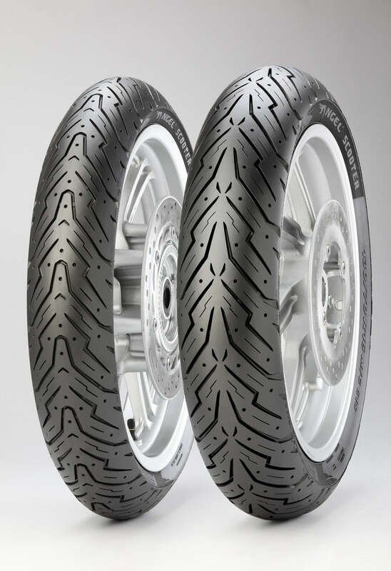 Scooter de Anjo Pirelli Tire 130/80-16 M/C 64p TL
