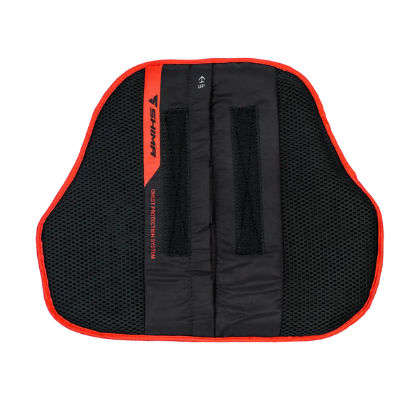 Shima Dam Bröstskydd med svart och röd design, optimerat för motorcykelsäkerhet. Köp nu med 10% rabatt och 30 dagars returrätt.